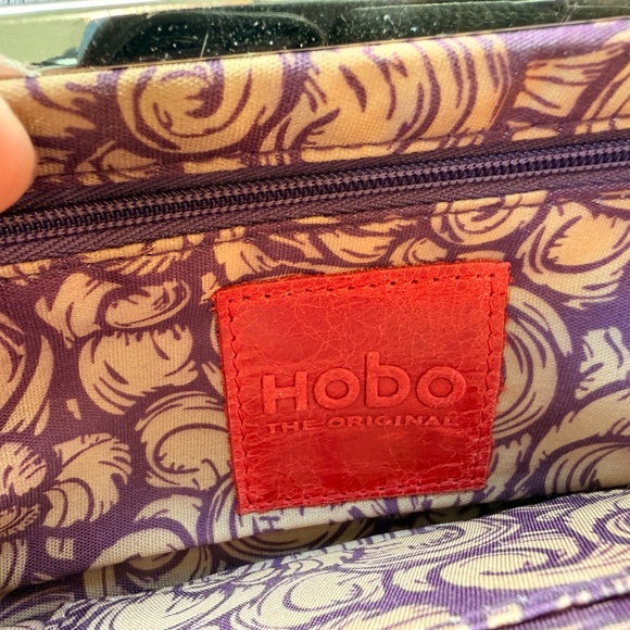 HOBO Millie Zipper Bottom Wallet - Picture 3 of 4